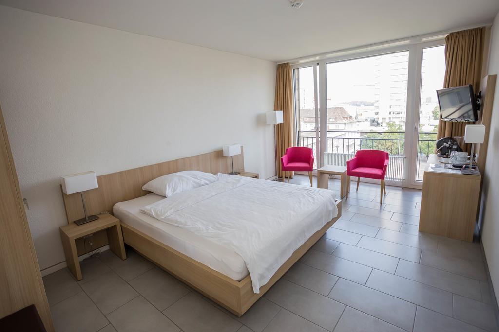 Otel Oerlikon 3*