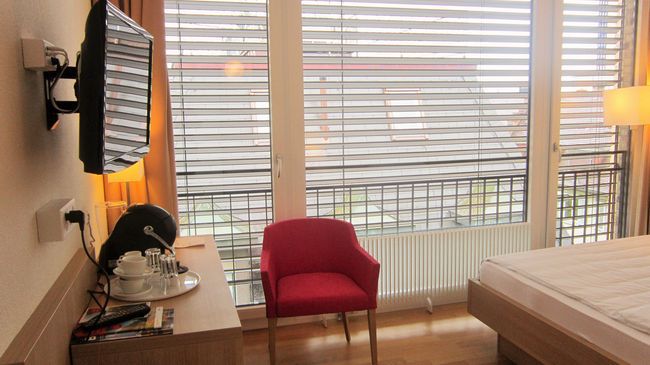 Oerlikon Otel Zürih
